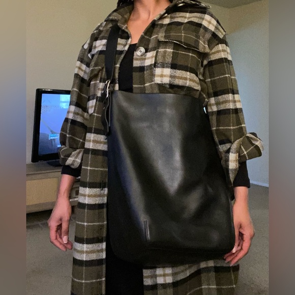 Coach 9151 - Picture 9 of 9